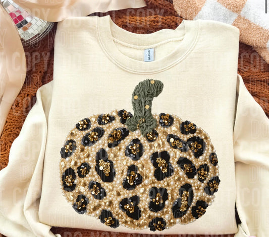 Leopard pumpkin (faux crochet)